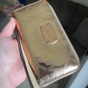 Michael Kors wristlet/wallet